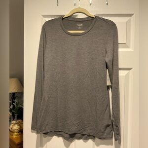 Old Navy Gray Long Sleeve Tee
